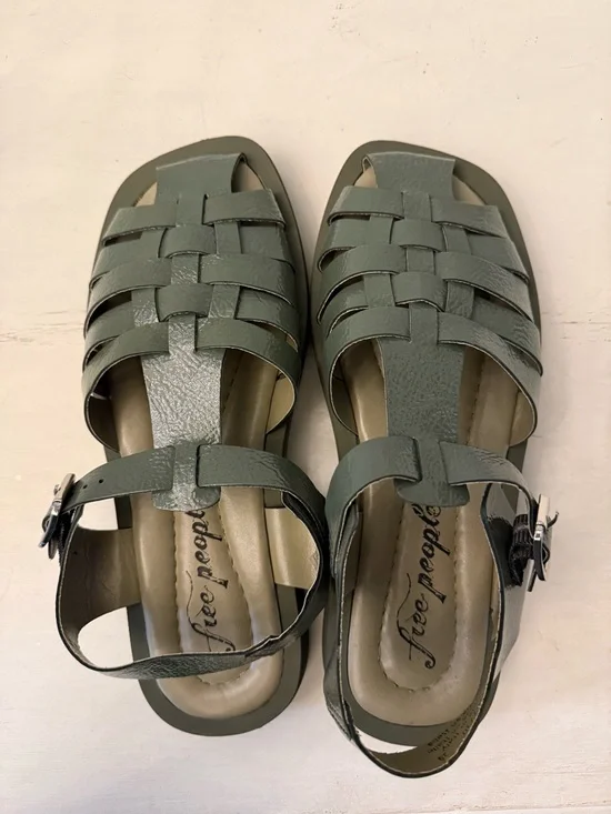 NEW Free People Fisherman Sandals Green Leather 39 Made In Italy US women 8/8.5 - Picture 1 of 7